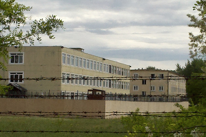 Das Flüchtlingsgefängnis Debrecen. Foto: Marc Speer