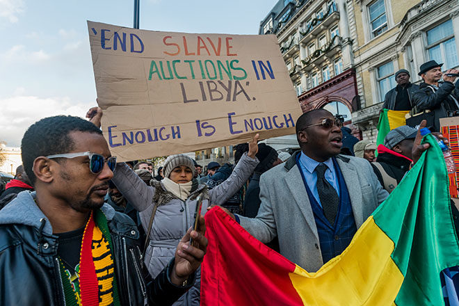 Demonstration in London gegen Sklavenhandel mit Geflüchteten in Libyen, Nov 2017