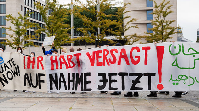 Demonstration vor dem Auswärtigen Amt für die Aufnahme aus Afghanistan